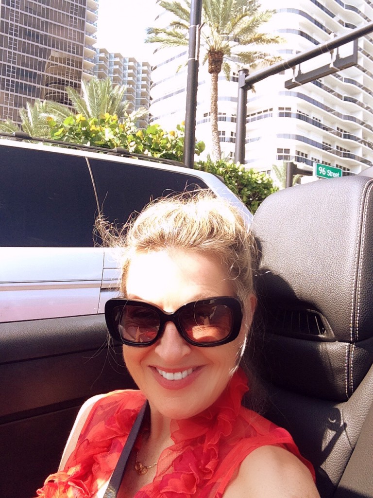 Driving topless...feeling free and loving the heat. Heading to Design District Miami in search of some fabulous home accessories. I'm looking for some bold colours to liven things up!